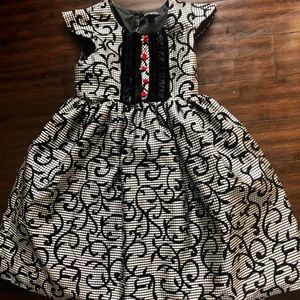 beautiful xmas gown for that beautiful girl!